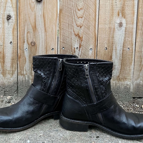 Bed Stu Cobbler - Buckle & Zipper Low Boots - Woven - Picture 2 of 13